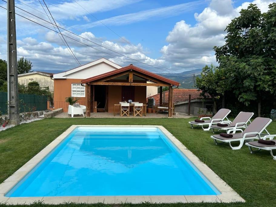 Casa Da Vila Em Celorico De Basto Luaran gambar